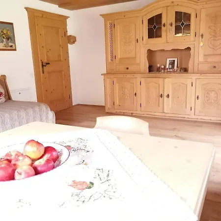 Apartmenthaus Paradise * インスブルック